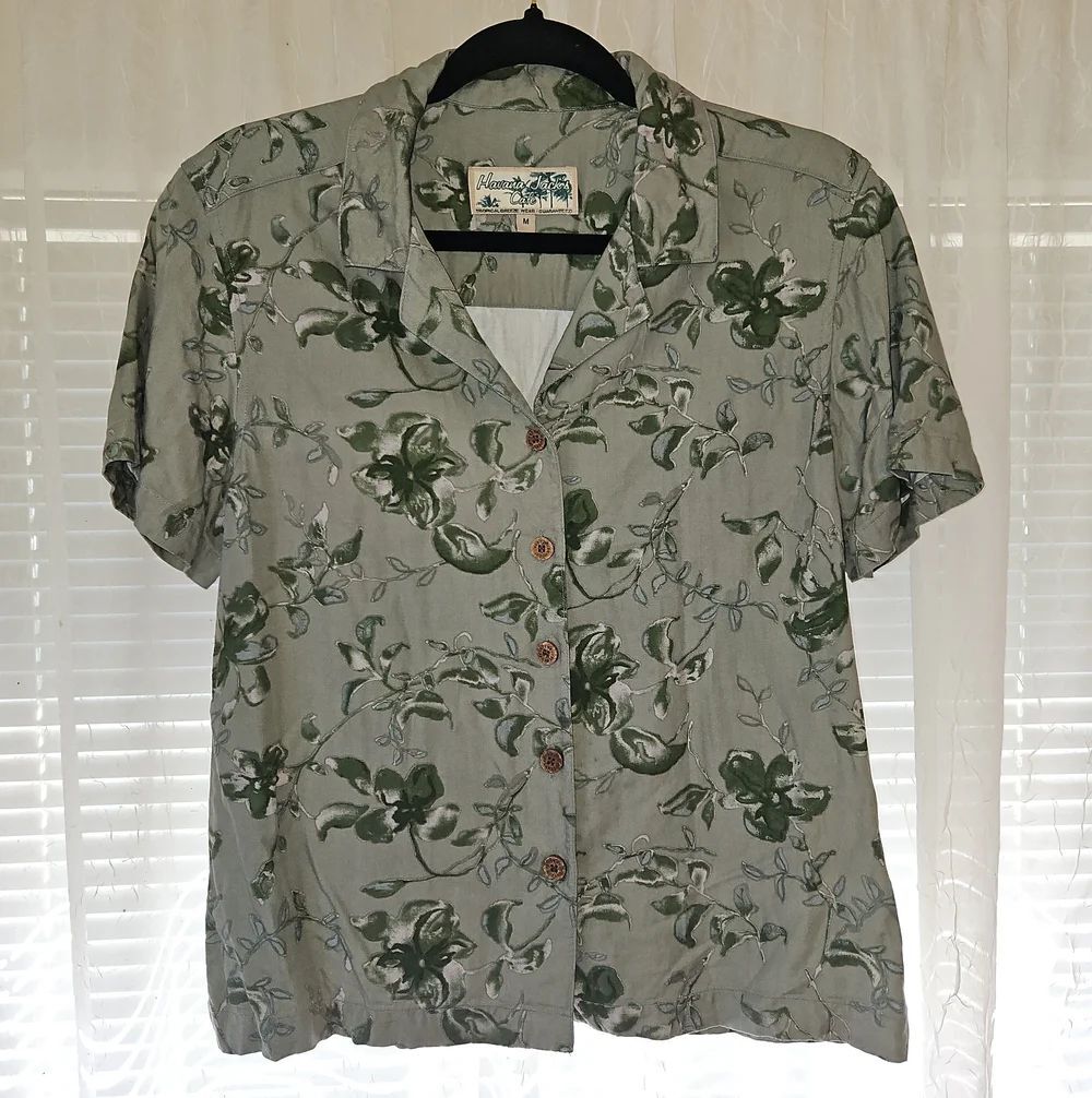 Vintage Havana Jack's Cafe Green Floral Short-Sleeve Button-Down Shirt